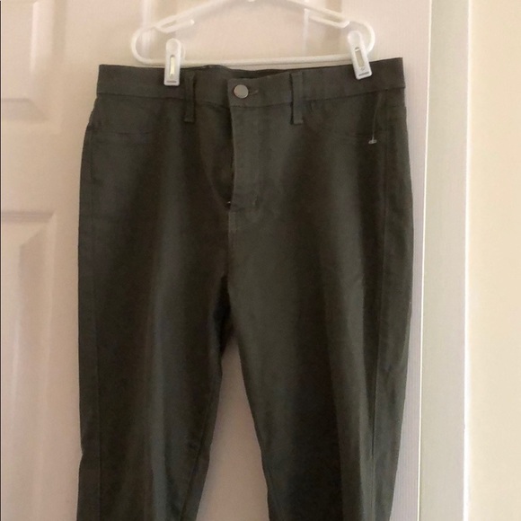 Jeans - Picture 2 of 4